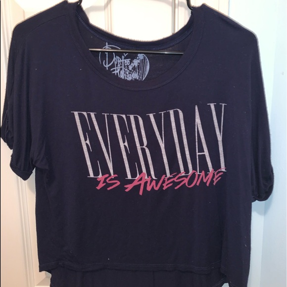 “Dirtee Hollywood” Everyday Is Awesome Cropped Top - Picture 4 of 4